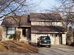 1st image of 115 SE Crestwood Dr