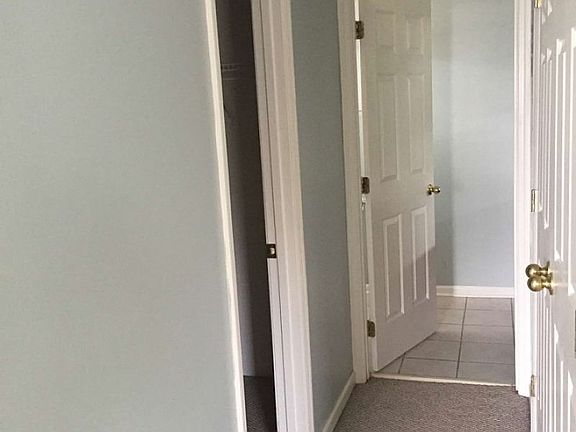 4th image of 154 Crestwood Dr