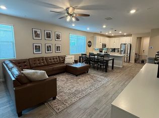 449 W Pinnacle Ridge Dr, San Tan Valley, AZ 85140