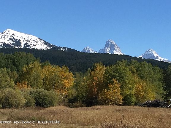 2nd image of 410 W Teton Hideaway Dr