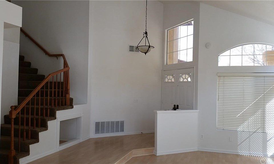 2nd image of 9657 Ripplecreek Dr