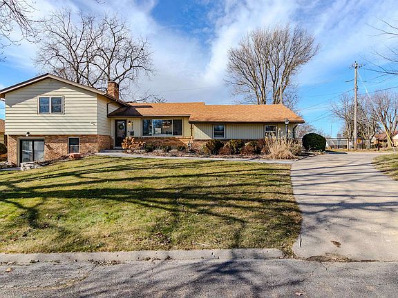 2nd image of 4827 N Idlewood Ct