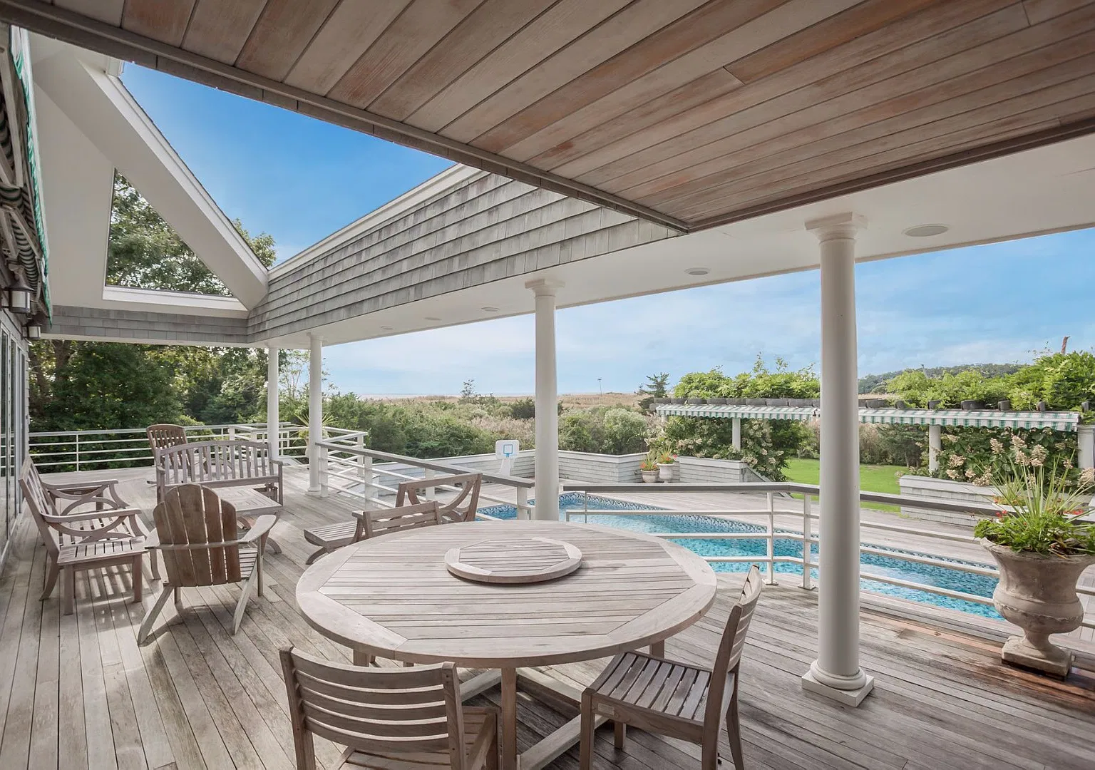 4 bed, 3600 sqft, $20,000 — Photo 3