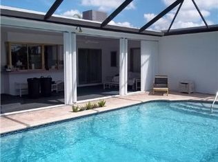 5524 Jackson St, Hollywood, FL 33021