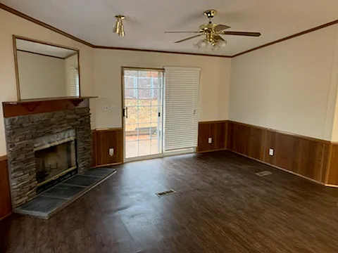 3 bed, 1680 sqft, $1,650 — Photo 2
