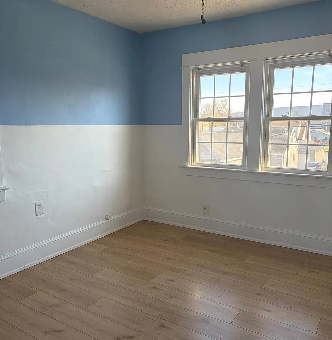 3 bed, 1.5 bath, $3,200 — Photo 3