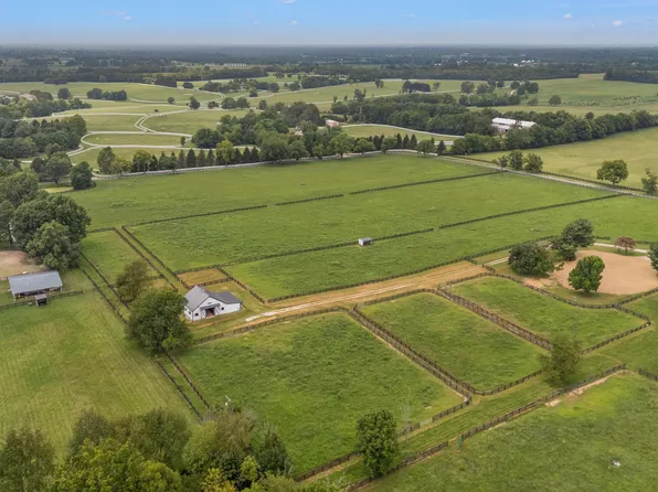 200 Harp Innis Rd, Lexington, KY 40511