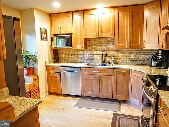 5th image of 12520 Flatwood Cir