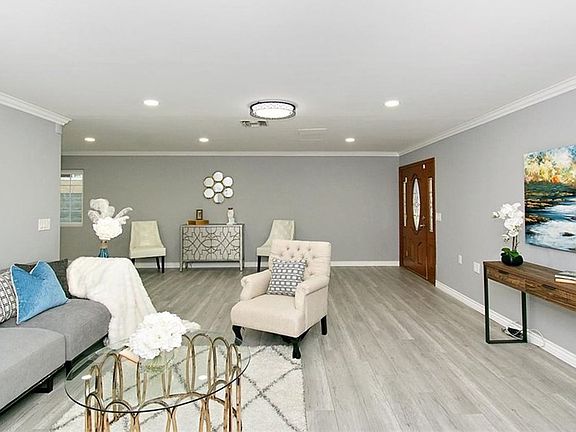 3rd image of 1005 Pioneer Ave