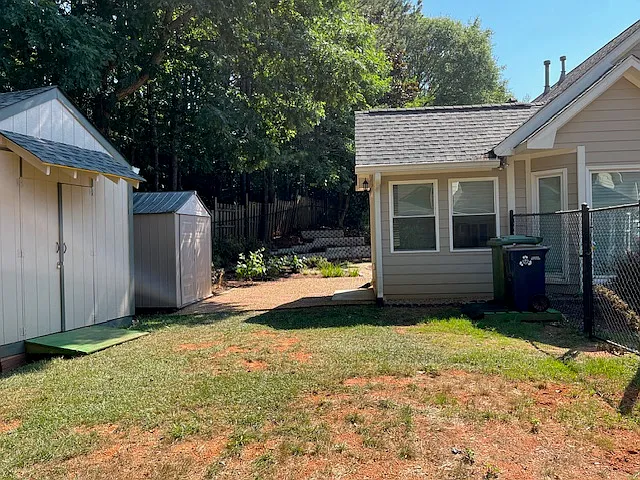 309 Clarendon Ct — Photo 6