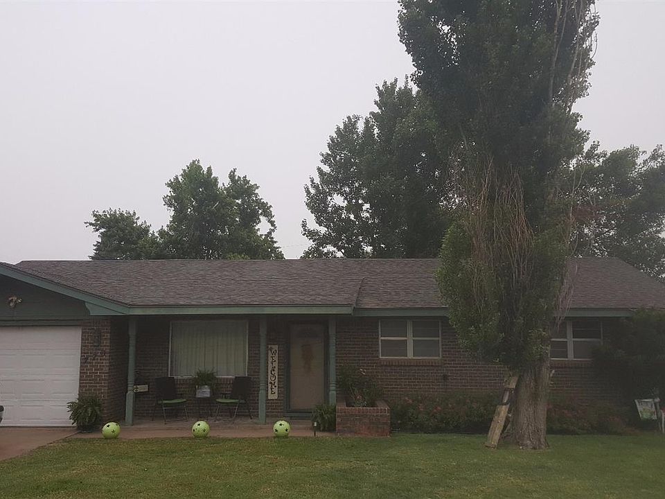 1st image of 770 S Holly Dr