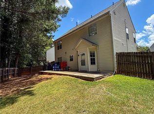 1110 Meadow Walk Ave, Lawrenceville, GA 30044