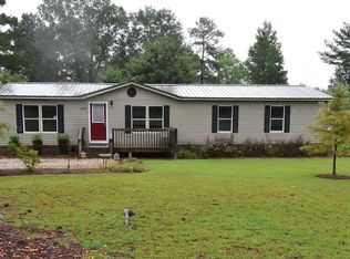 1520 Miller Rd, Hodges, SC 29653
