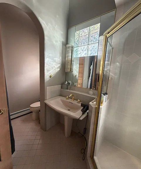 756 Lakeshore Blvd — Photo 38