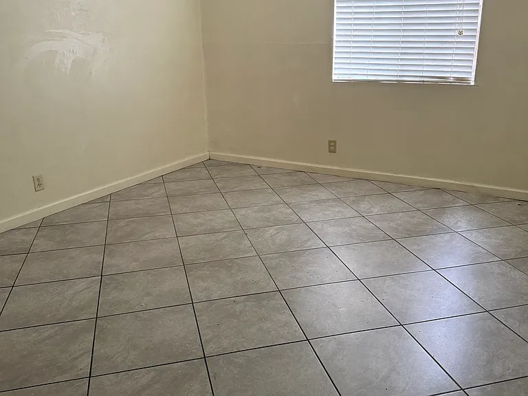 7236 Garden Dr #6 — Photo 8