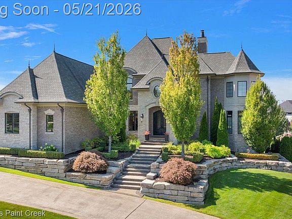 2nd image of 4838 Pinecrest Ct