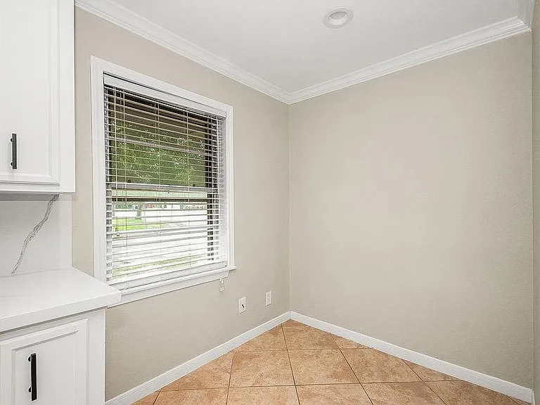 5037 W 43rd St — Photo 18