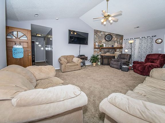 4th image of 120 Riverrun Dr