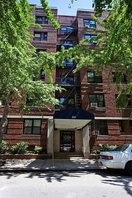 Sold by Bond New York | media 7
