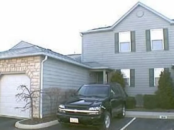 9142 Parkpoint Ln, Lewis Center, OH 43035