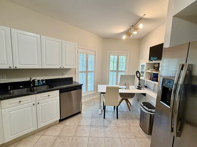 464 Water St — Photo 9