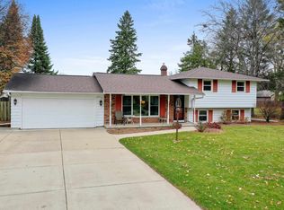 2674 Danbar Dr, Green Bay, WI 54313