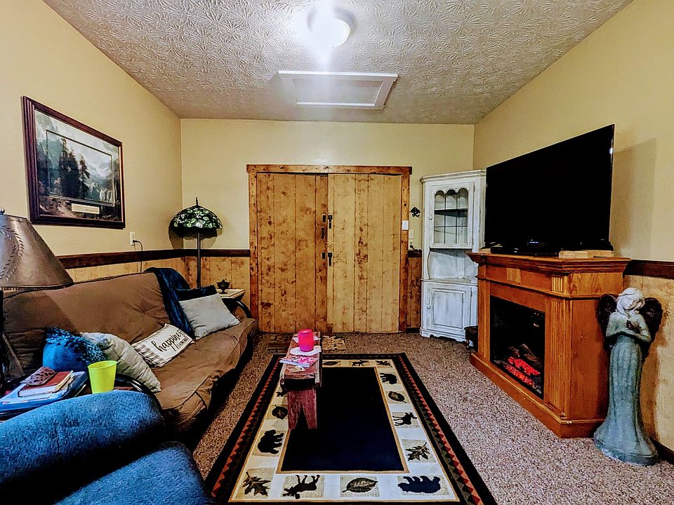 13th image of this home