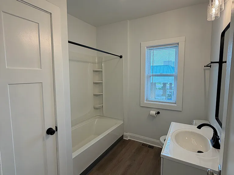27 Dakota Ave — Photo 13