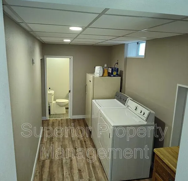 611 Seymour Ave — Photo 18