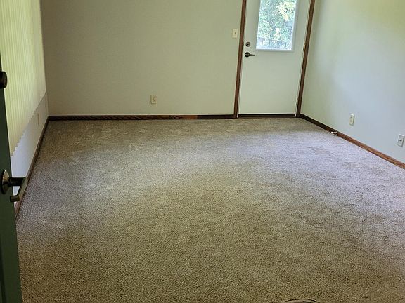 5th image of 4500 Prescott Ave APT 18