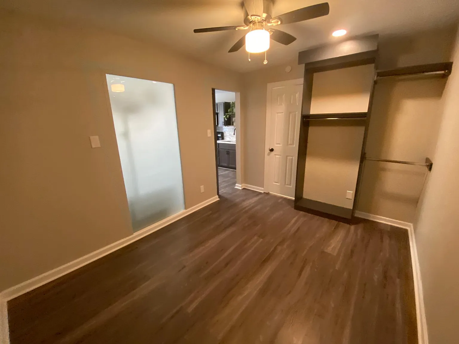 1 bed, 450 sqft, $1,159 — Photo 4