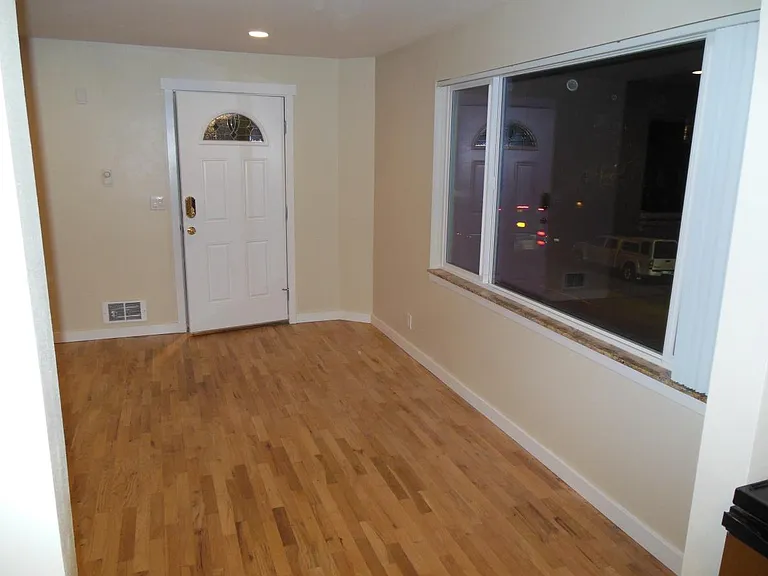 1150 10th Ave E #4 — Photo 25