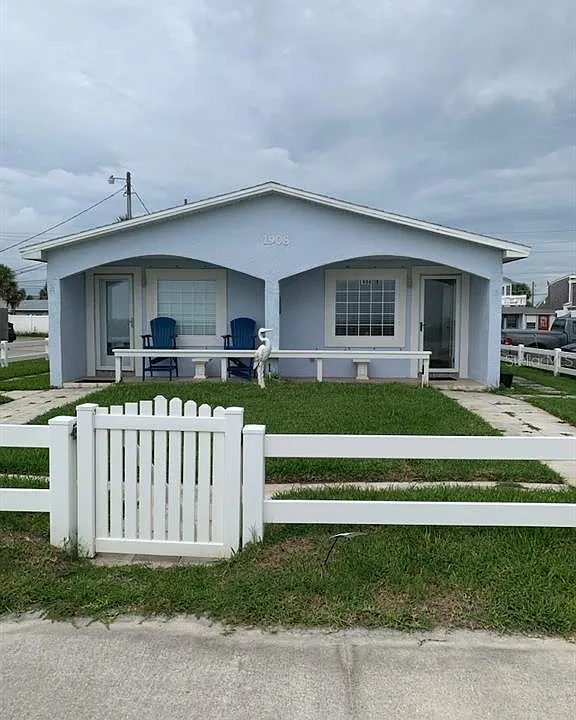 1908 S Ocean Shore Blvd #B