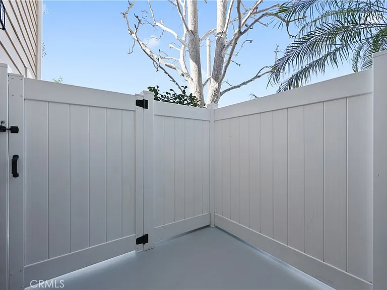 454 Seaward Rd — Photo 33