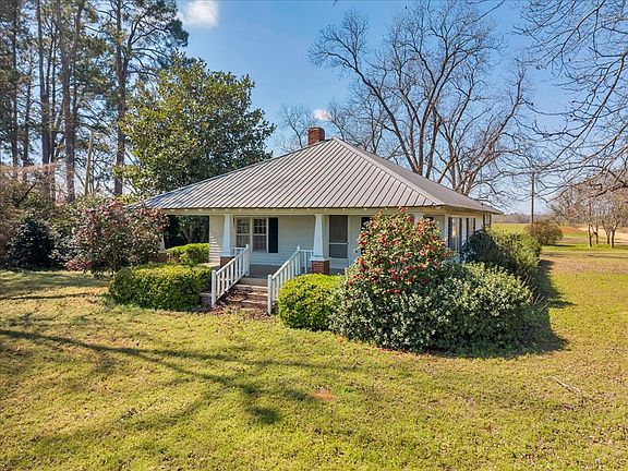 3rd image of 107 Booth Rd