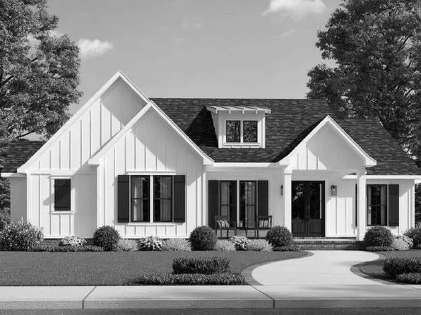 1803 Orman St, Muscle Shoals, AL 35661