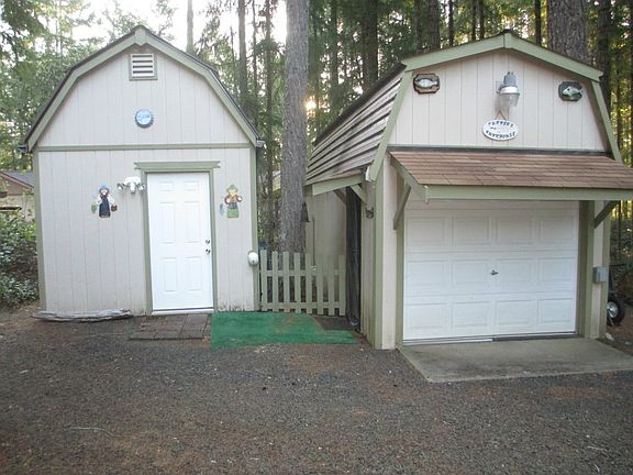 2nd image of 581 N Fairway Dr W