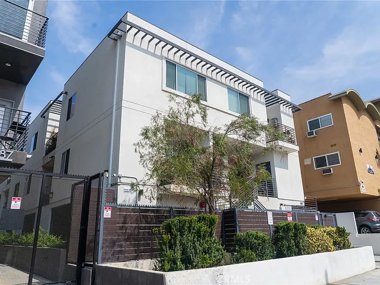 1183 Crenshaw Blvd #202 — Photo 1