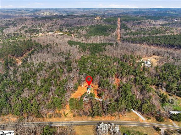 3rd image of 818 Blackjack Rd