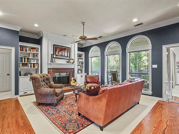 5th image of 3503 Queensbury Way E