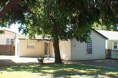 1st image of 110 E Lawrence Ave