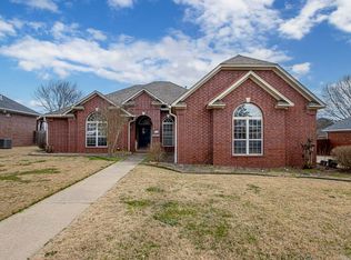 2218 Defoe Cir, Bryant, AR 72022