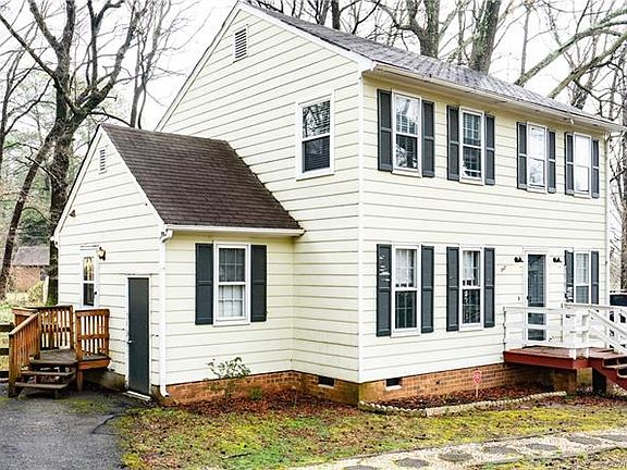 2nd image of 7403 Noble Ave