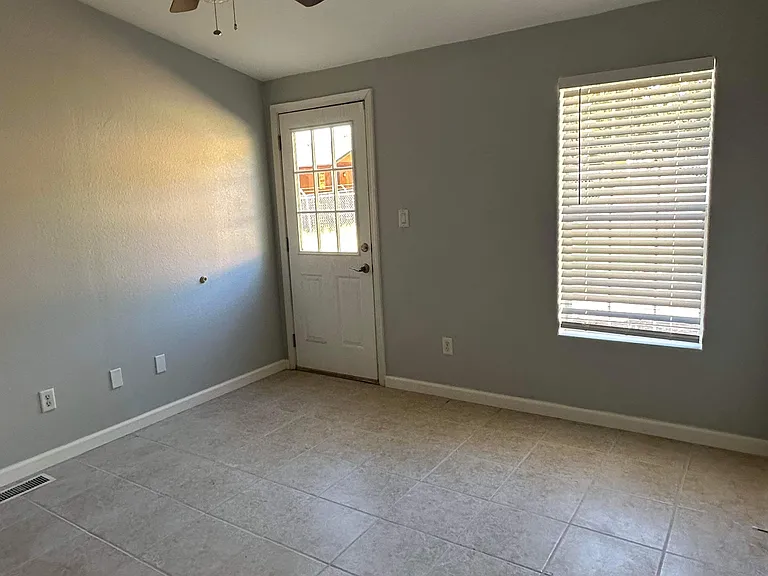 4th bedroom/office
