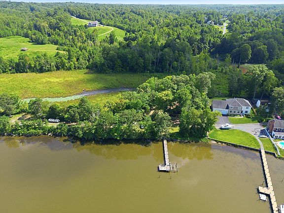 2nd image of 454 Wood Landing Rd