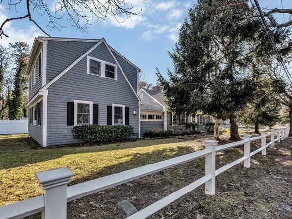 245 Lower County Rd, Harwich, MA 02645