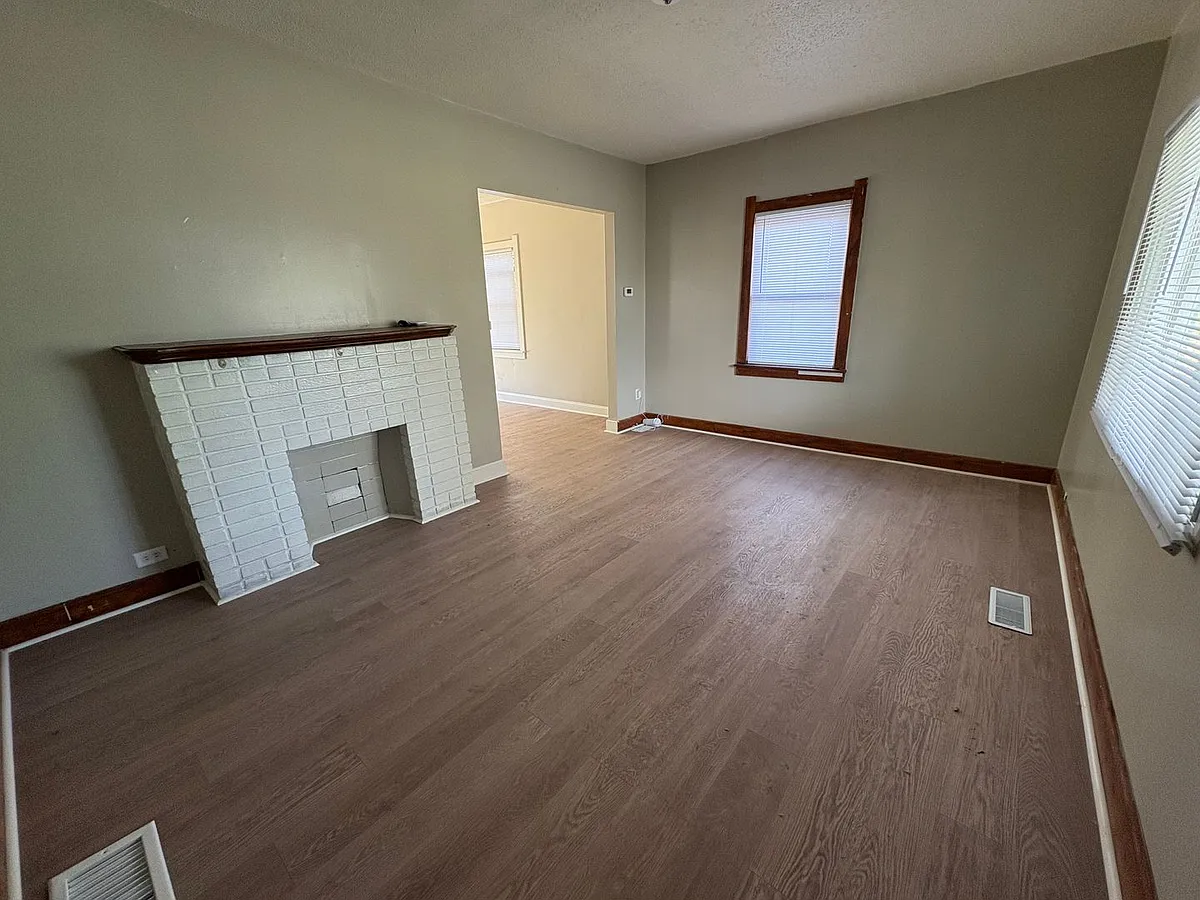 Building Photo - 1489 Berdan Ave