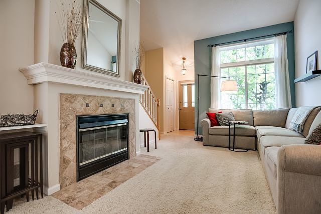 1st image of 4385 Merrimac Ln N APT 3