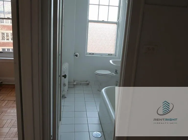 1209 W Sherwin Ave #1209-101 — Photo 7