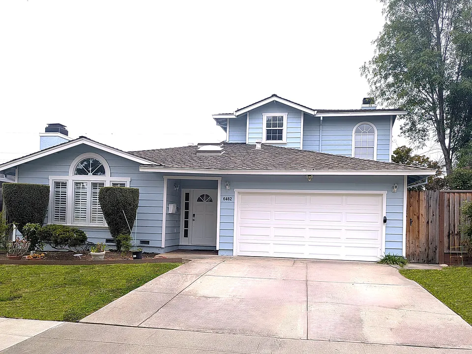 6482 Windsor Ln
